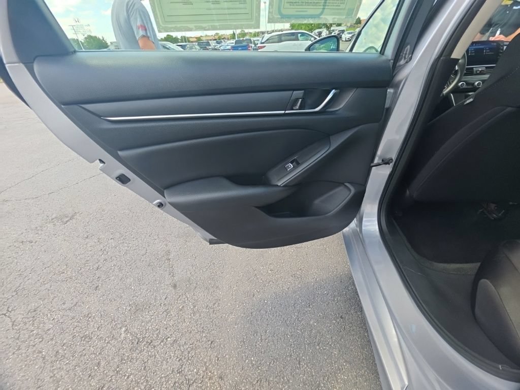 Used 2021 Honda Accord LX image 22