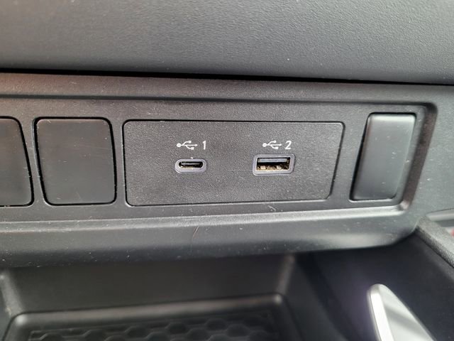 Used 2024 Nissan Frontier SV image 17