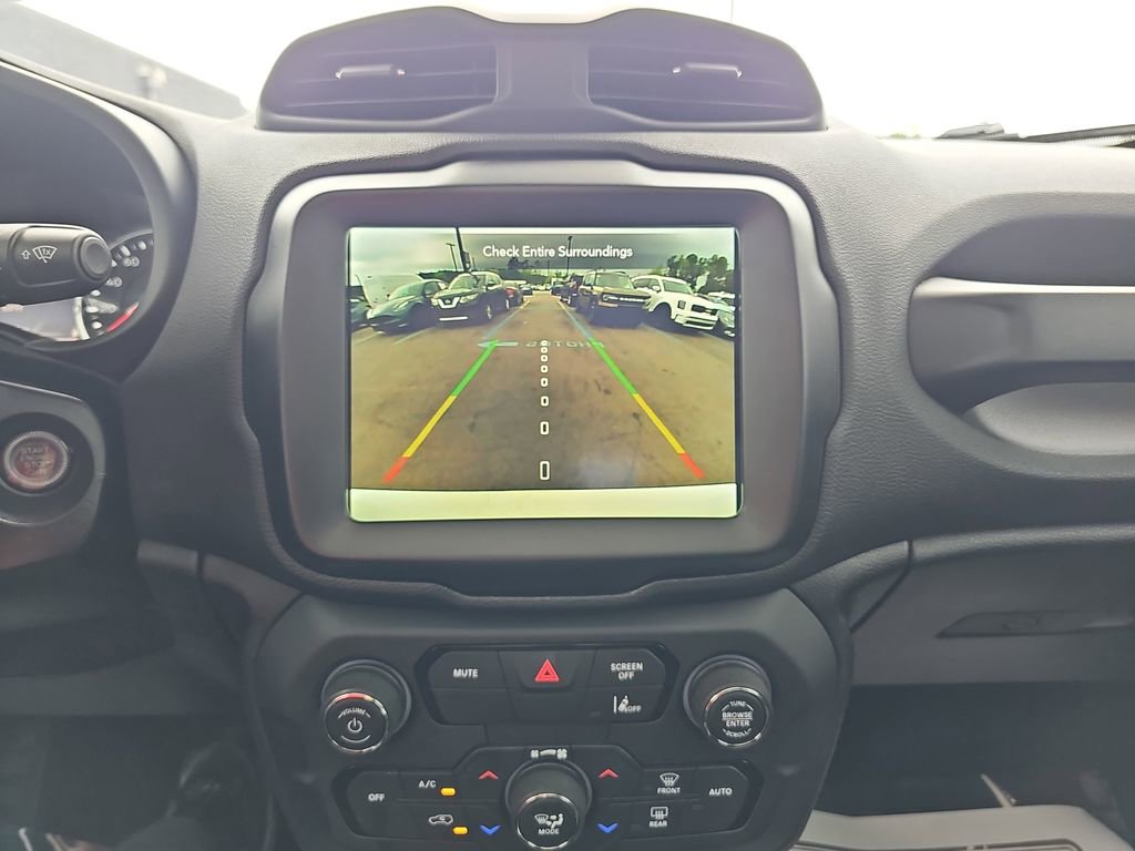 Used 2023 Jeep Renegade Latitude w/ Sun/Sound Group AWD/4WD image 27
