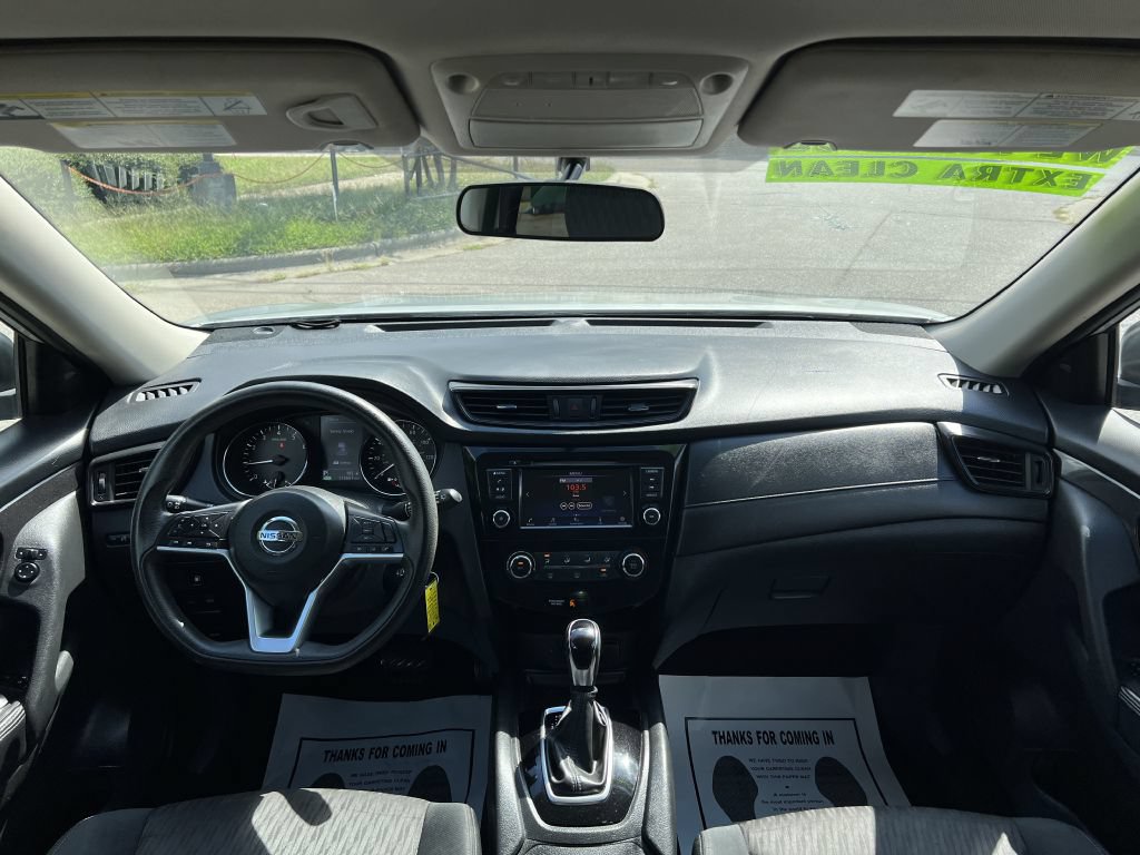 Used 2018 Nissan Rogue S AWD/4WD image 12
