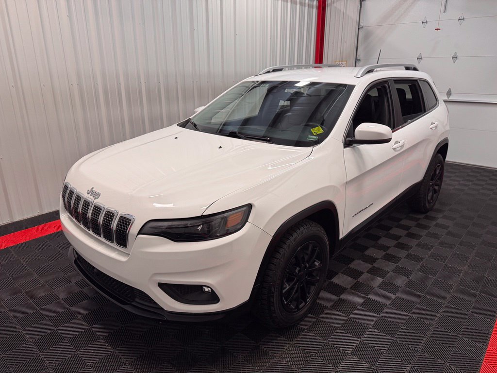 Used 2021 Jeep Cherokee Latitude Plus AWD/4WD image 1