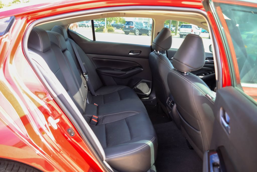 Used 2023 Nissan Altima 2.5 SL AWD/4WD image 10