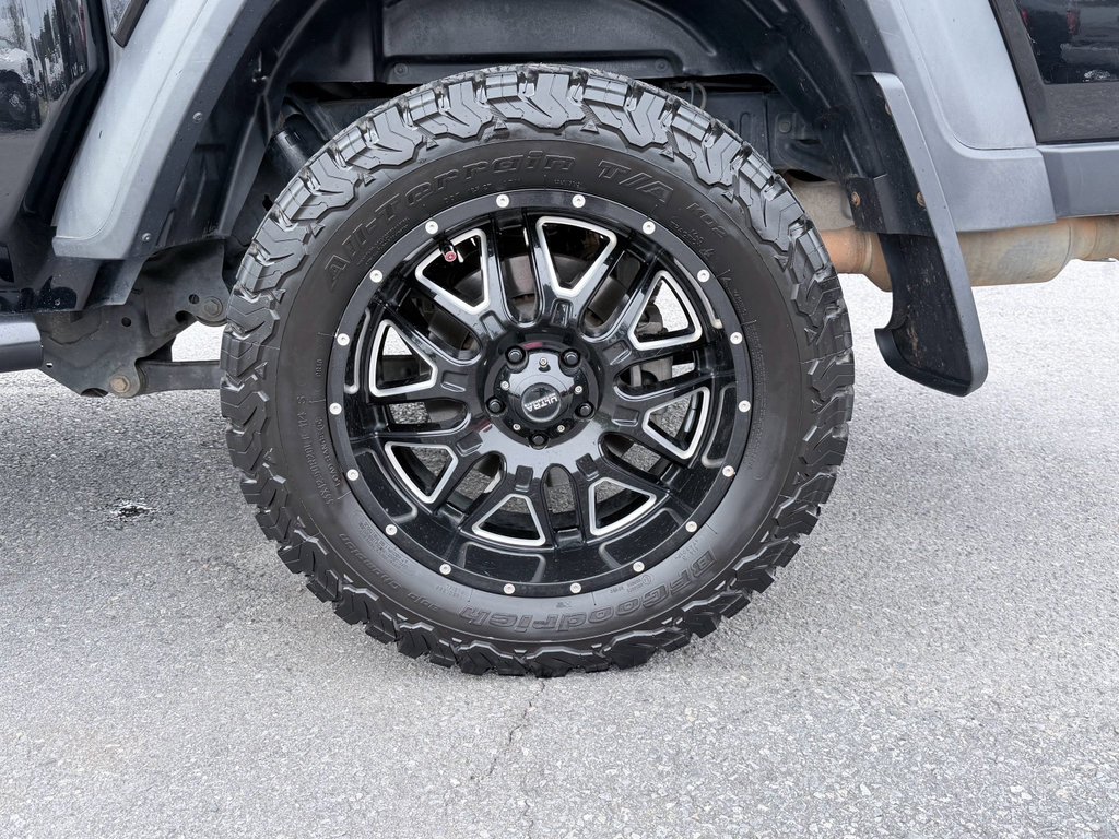 Used 2020 Jeep Gladiator Sport w/ Quick Order Package 24S image 36