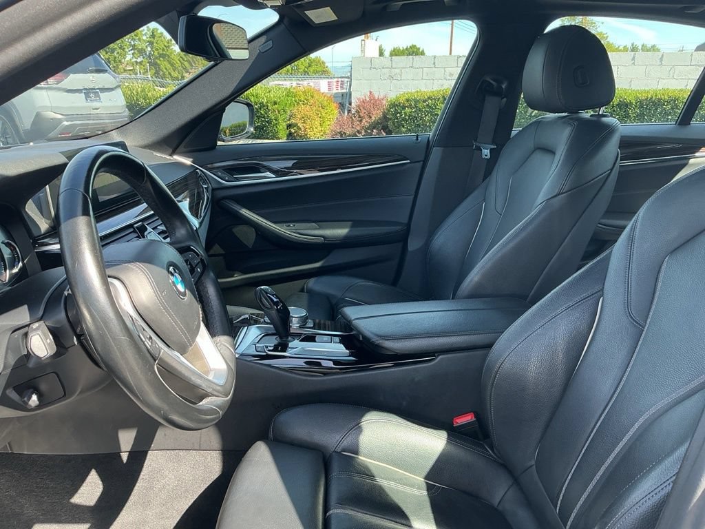 Used 2018 BMW 530i RWD image 11