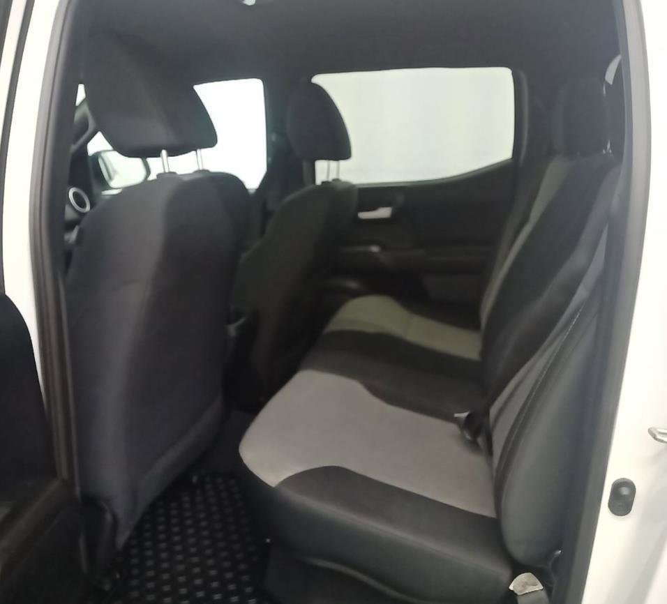 Used 2020 Toyota Tacoma TRD Sport AWD/4WD image 11