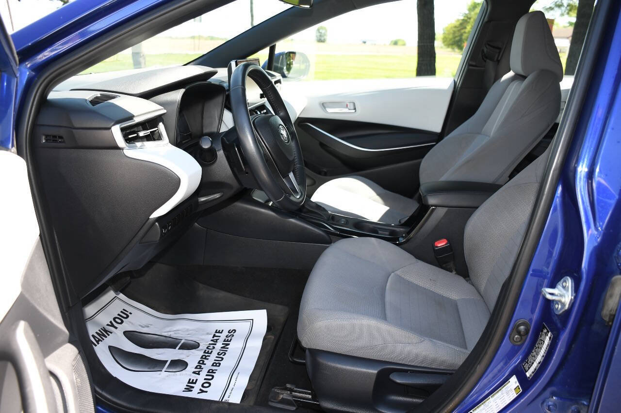 Used 2021 Toyota Corolla SE w/ Carpet Mat Package (TMS) FWD image 11