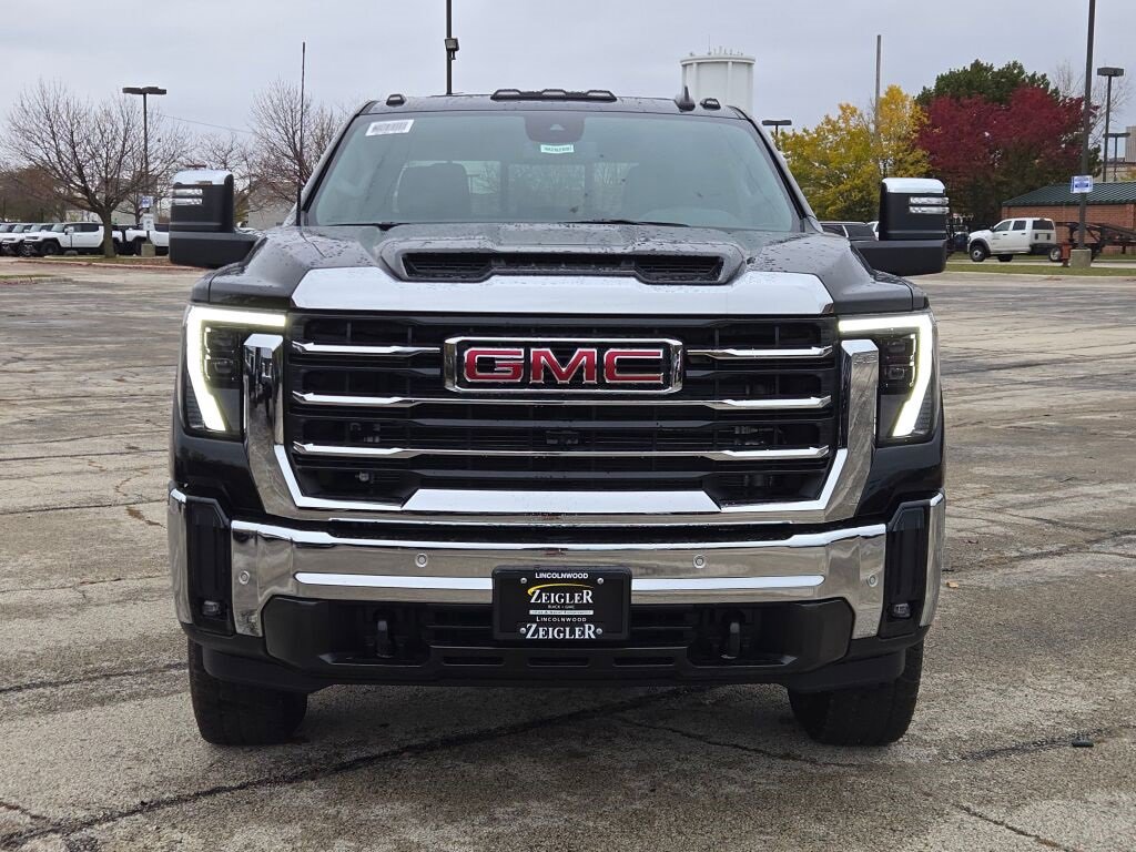 New 2026 GMC Sierra 3500 SLT w/ SLT Premium Package image 5
