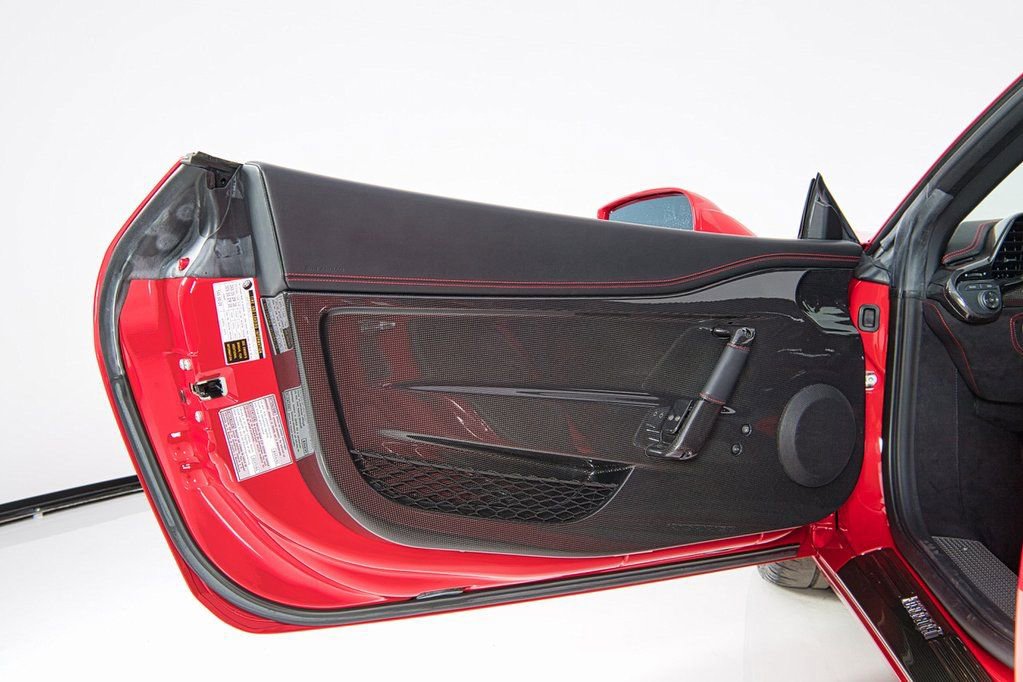 Used 2015 Ferrari 458 Speciale A image 24