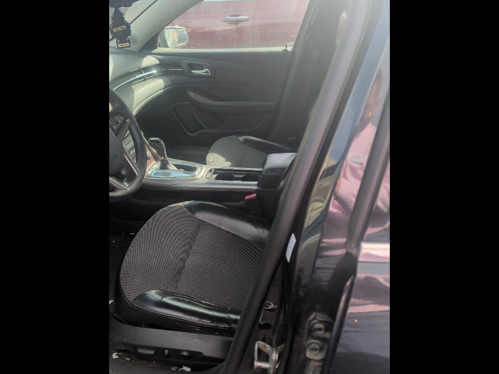 Used 2013 Chevrolet Malibu LT w/ Power Convenience Package image 9