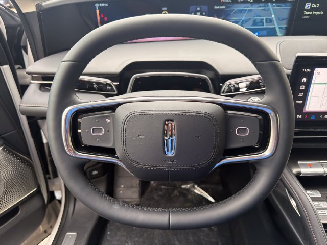 New 2026 Lincoln Nautilus Reserve AWD/4WD image 24