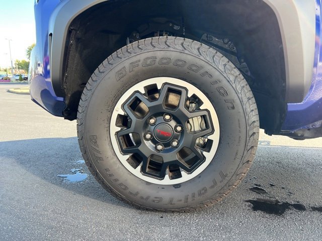 Certified 2025 Toyota Tacoma TRD Off-Road image 13