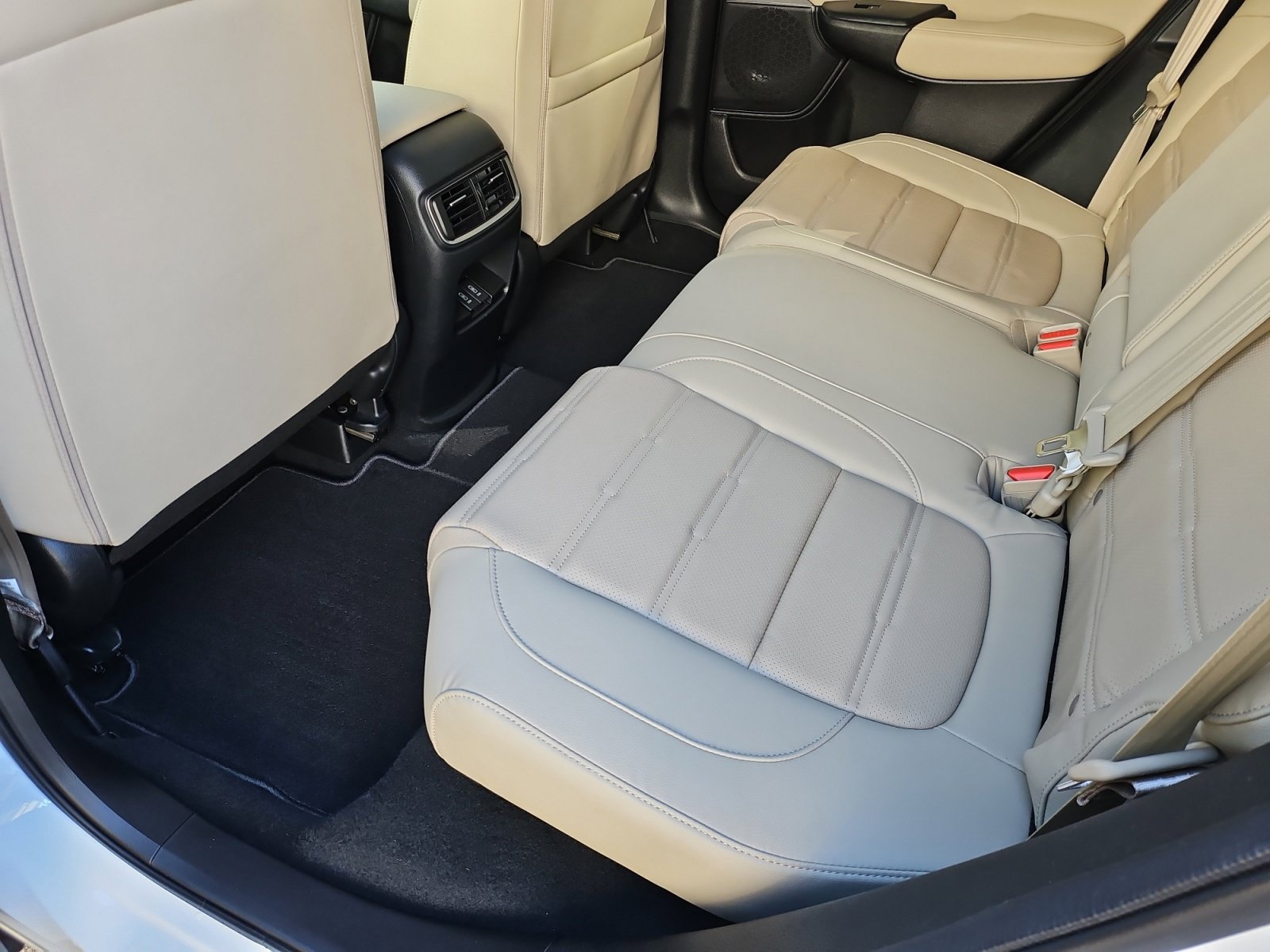 Used 2021 Honda CR-V Touring image 30