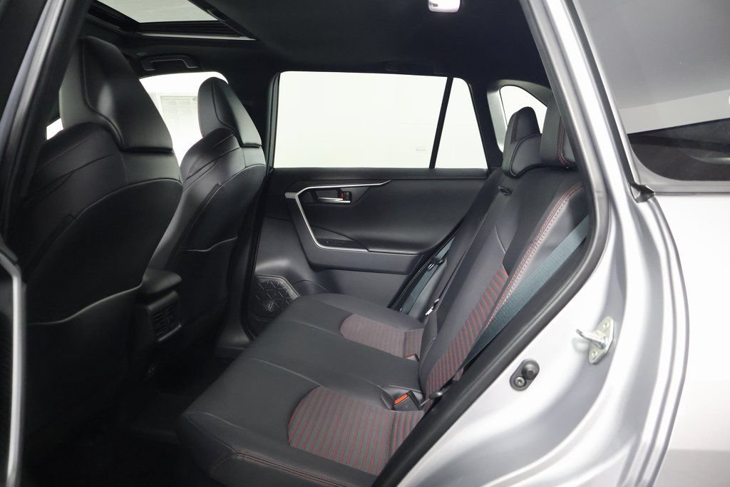 Used 2025 Toyota RAV4 XSE w/ Weather Package AWD/4WD image 11