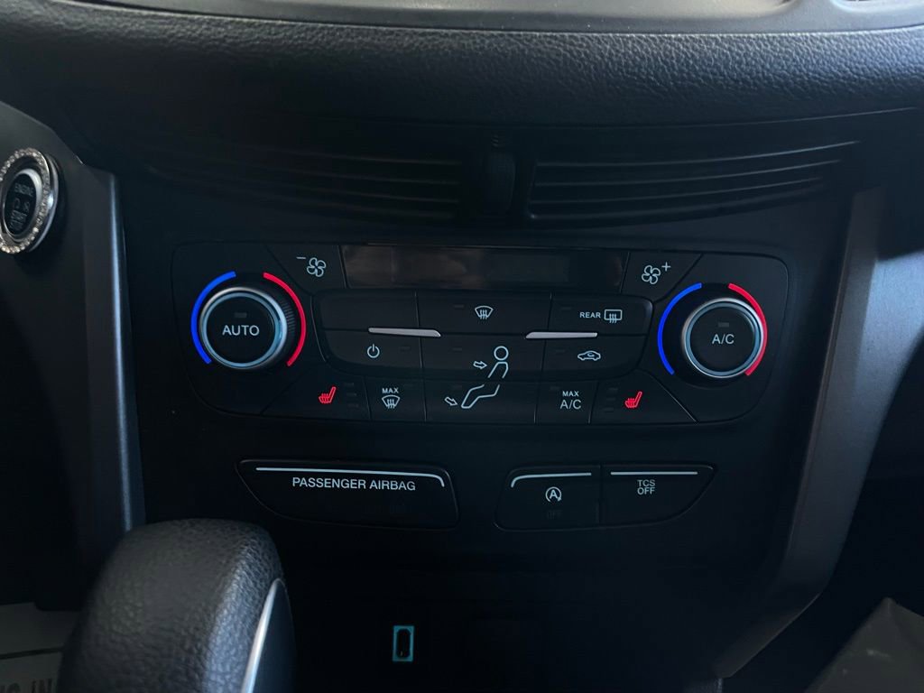 Used 2019 Ford Escape SE image 31