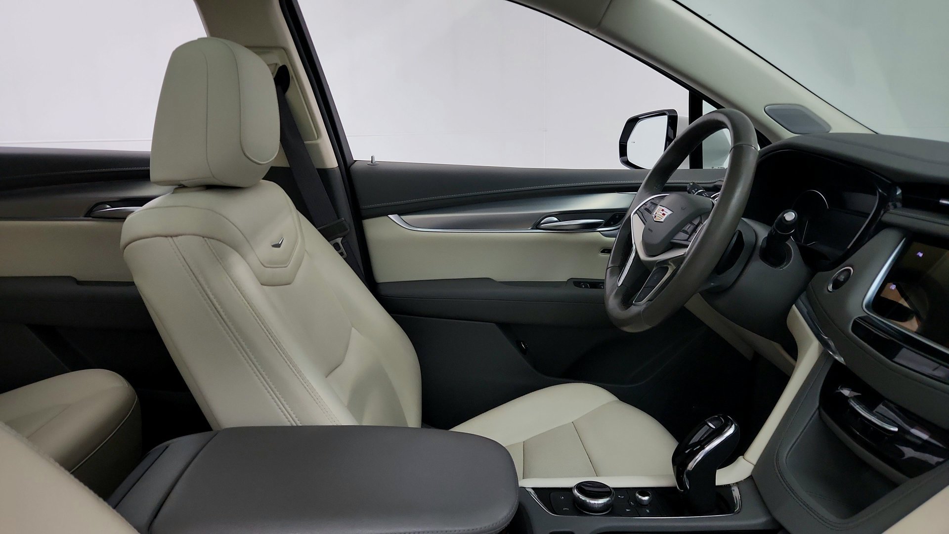 Used 2023 Cadillac XT5 Premium Luxury FWD image 30