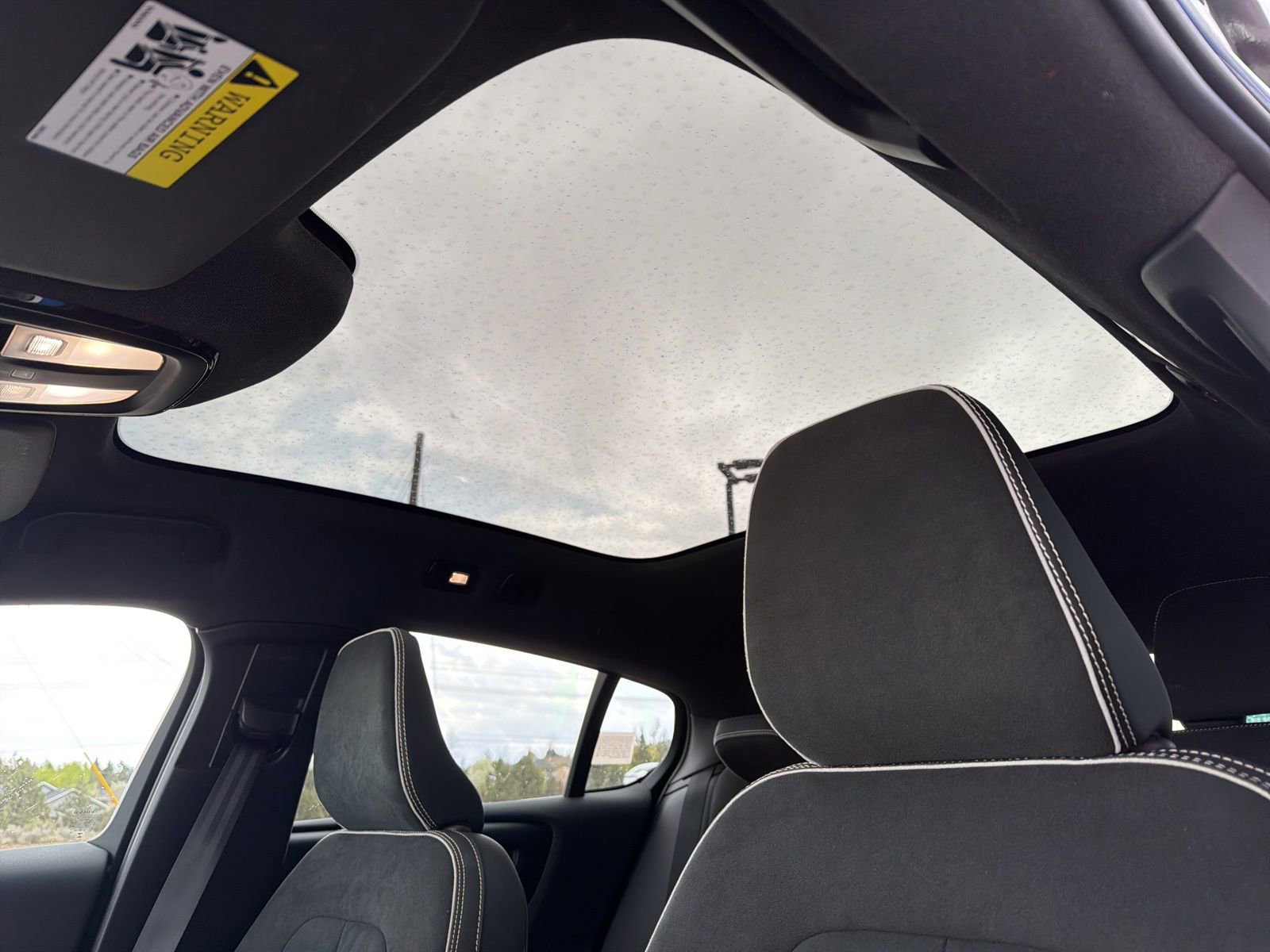 Used 2023 Volvo C40 P8 Recharge Plus image 17