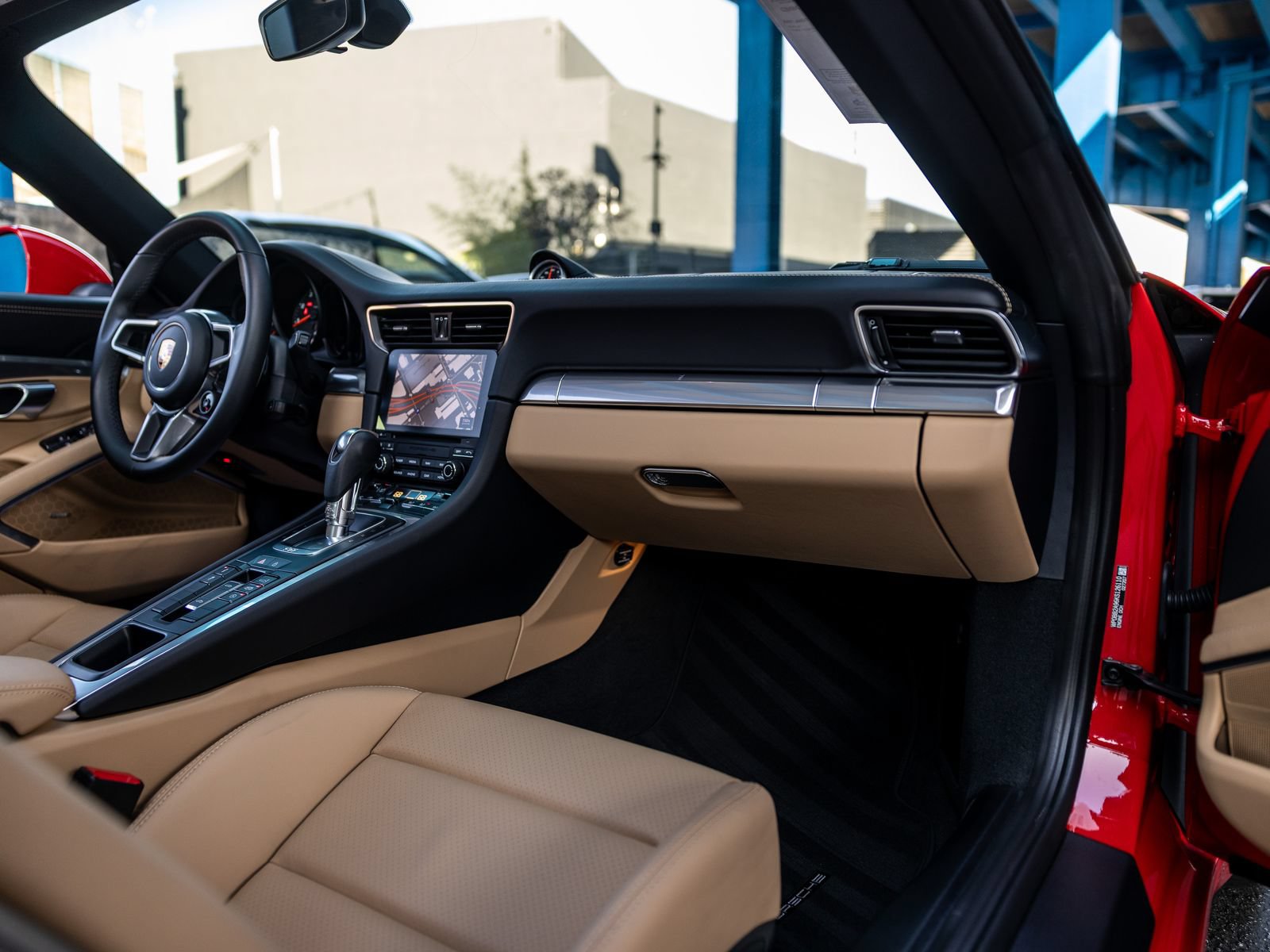 Certified 2019 Porsche 911 Targa 4S AWD/4WD image 30