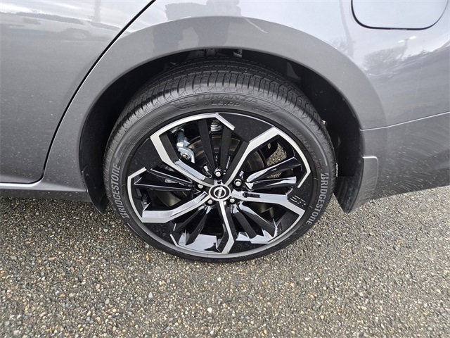 Used 2025 Nissan Altima 2.5 SR image 12