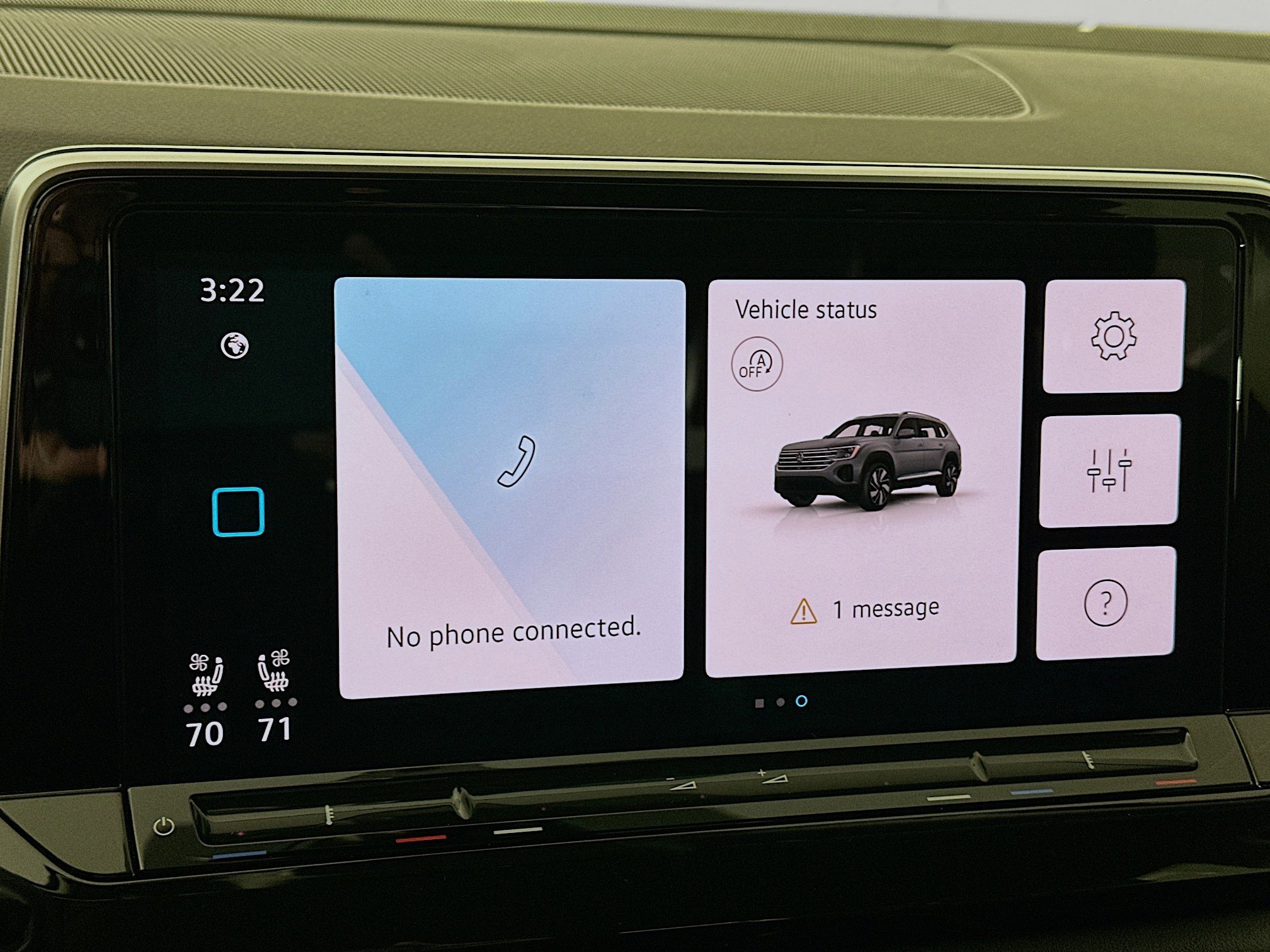 Used 2025 Volkswagen Atlas SE image 21