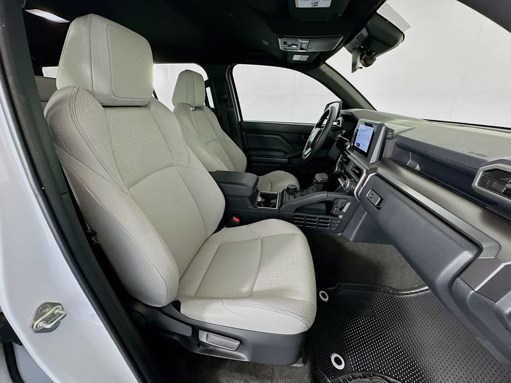 Certified 2025 Toyota 4Runner SR5 image 27