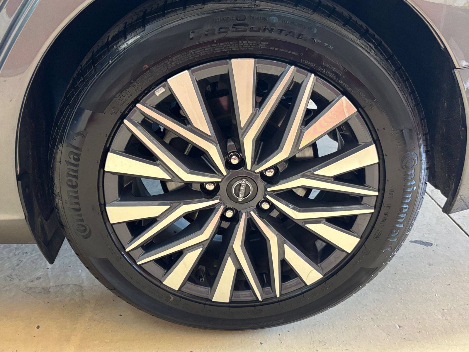Used 2025 Nissan Altima 2.5 SV FWD image 29