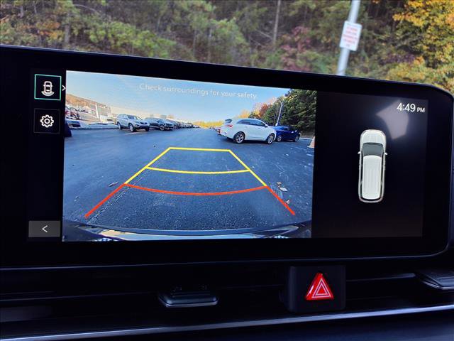 Used 2025 Kia Carnival EX image 20