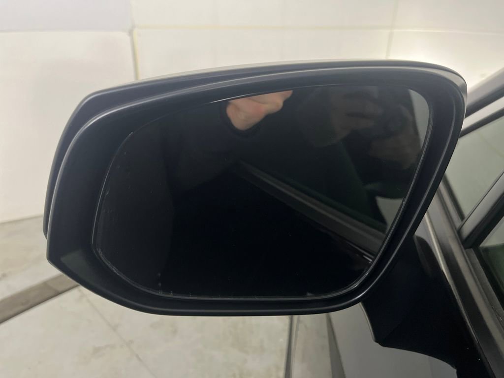 Used 2025 Toyota RAV4 LE image 39