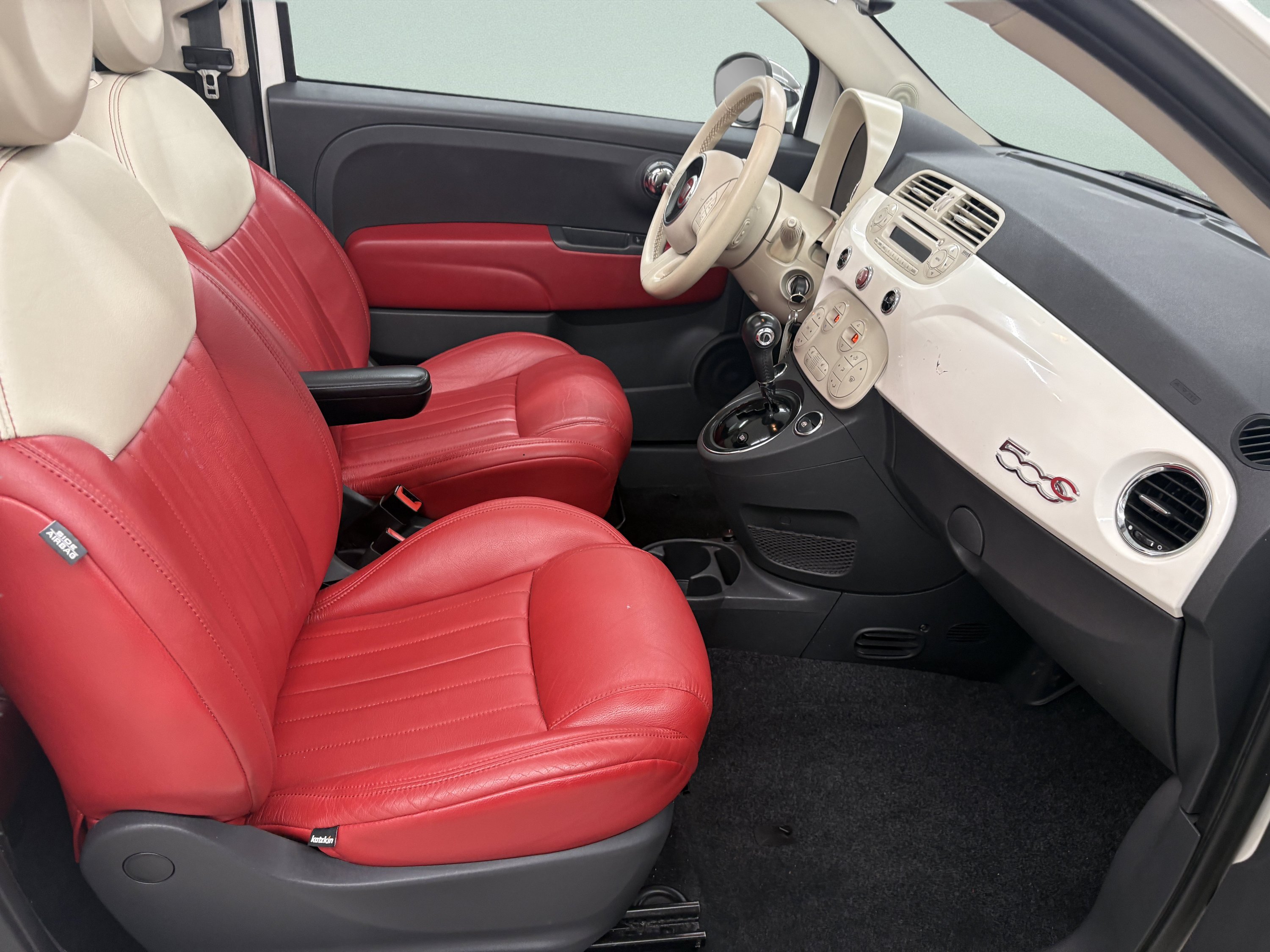 Used 2013 FIAT 500 Lounge w/ Luxury Leather Pkg FWD image 20