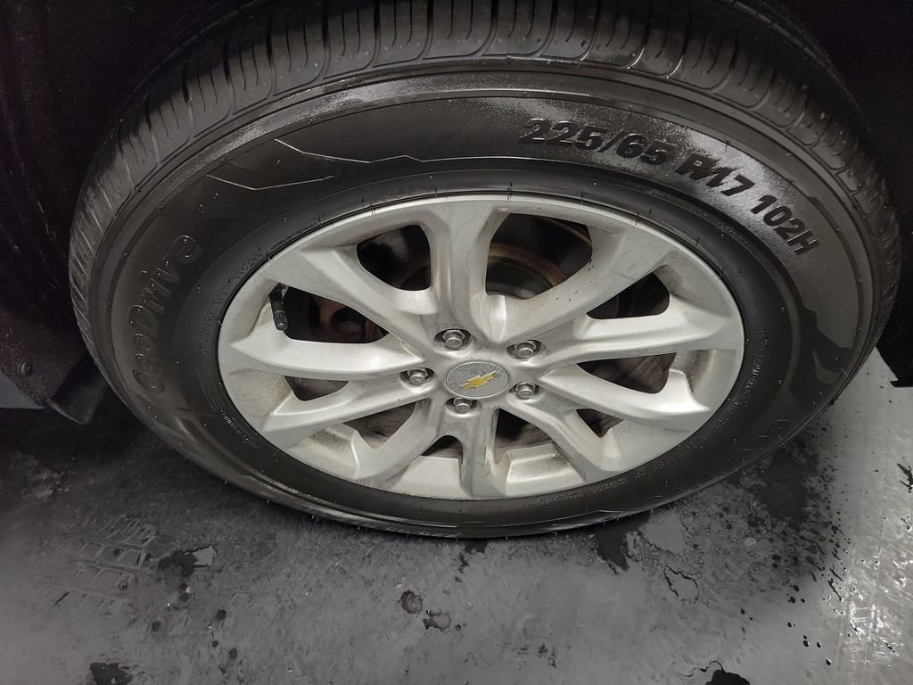 Used 2019 Chevrolet Equinox LT image 11