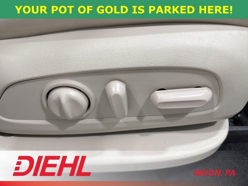 Used 2023 Buick Enclave Essence w/ Sport Touring Edition image 16