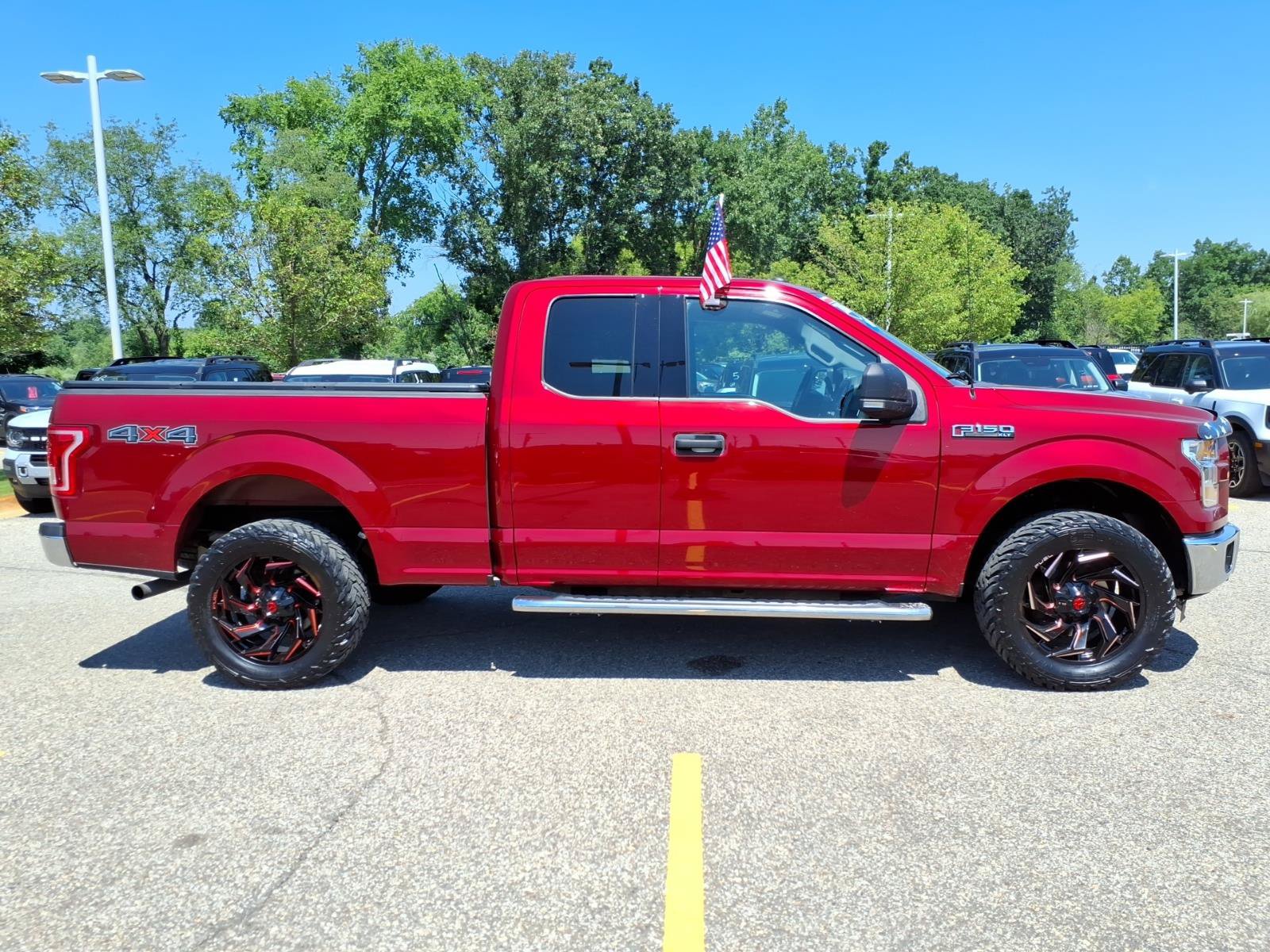 Used 2016 Ford F150 XLT w/ Equipment Group 301A Mid AWD/4WD image 9