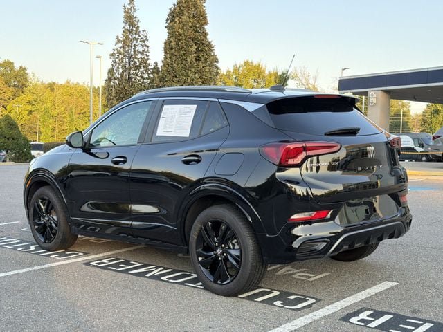 Used 2024 Buick Encore GX Sport Touring FWD image 5