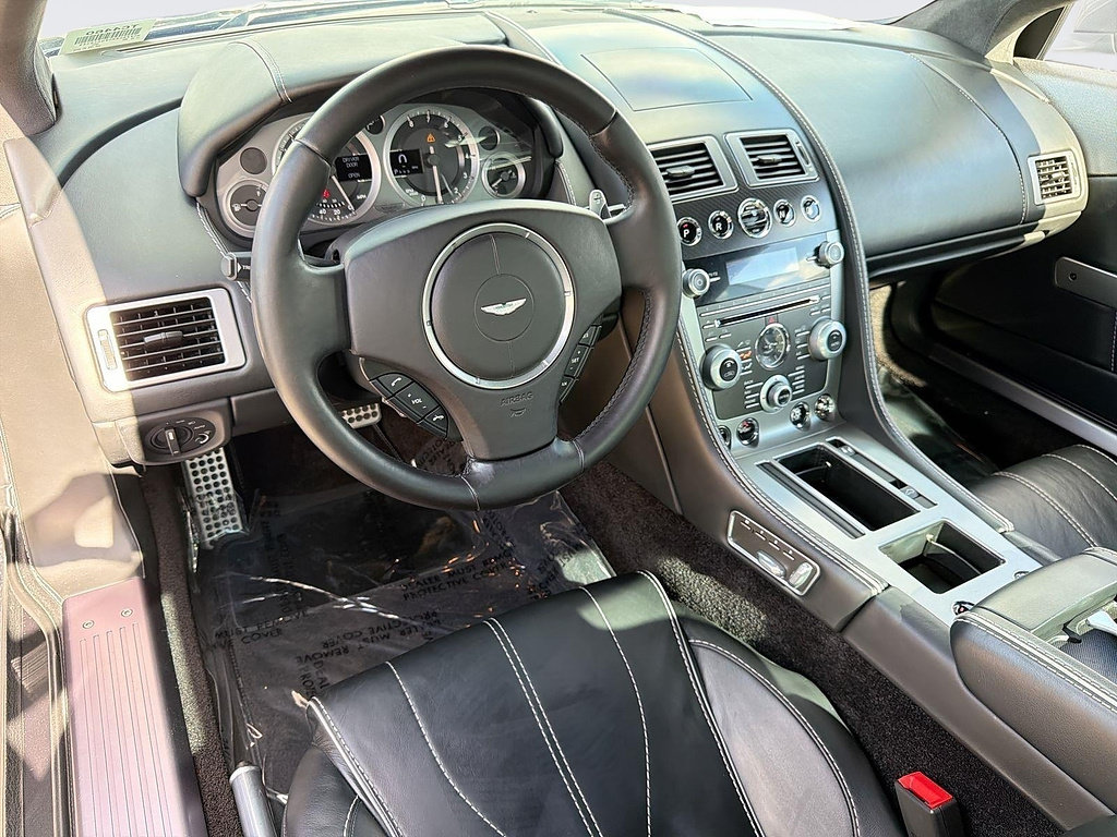 Used 2015 Aston Martin DB9 Coupe RWD image 6