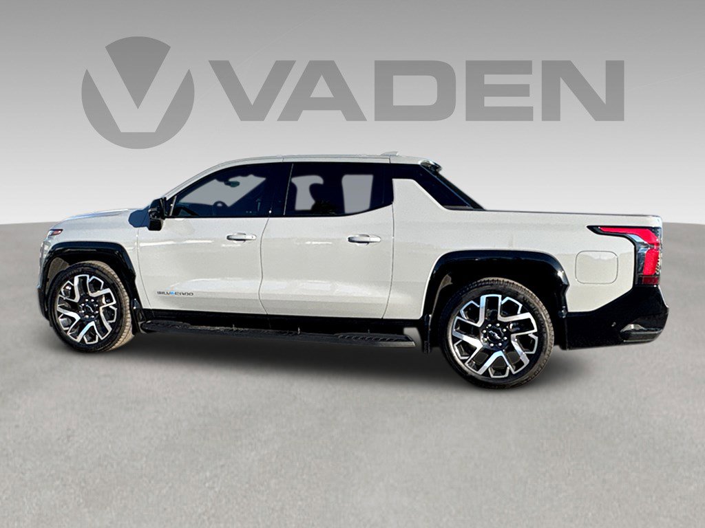 Used 2025 Chevrolet Silverado EV RST image 26
