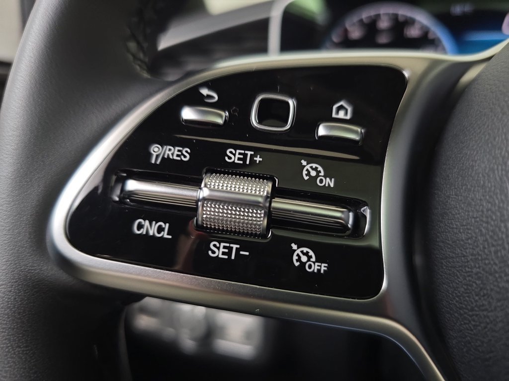 Used 2023 Mercedes-Benz GLE 350 4MATIC image 20