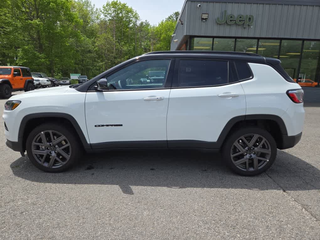 Used 2026 Jeep Compass Limited AWD/4WD image 7