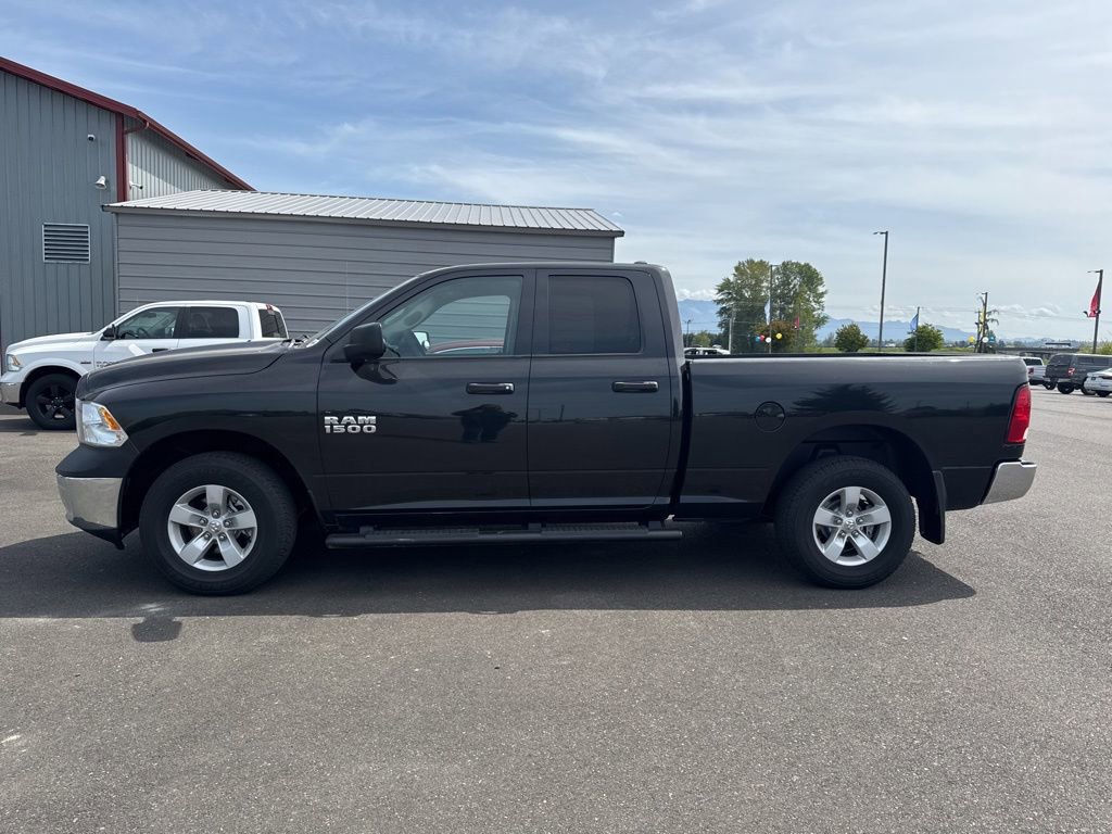 Used 2017 RAM 1500 ST w/ SXT Appearance Group AWD/4WD image 2