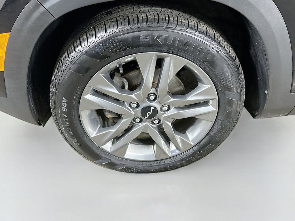 Certified 2023 Kia Seltos S image 12