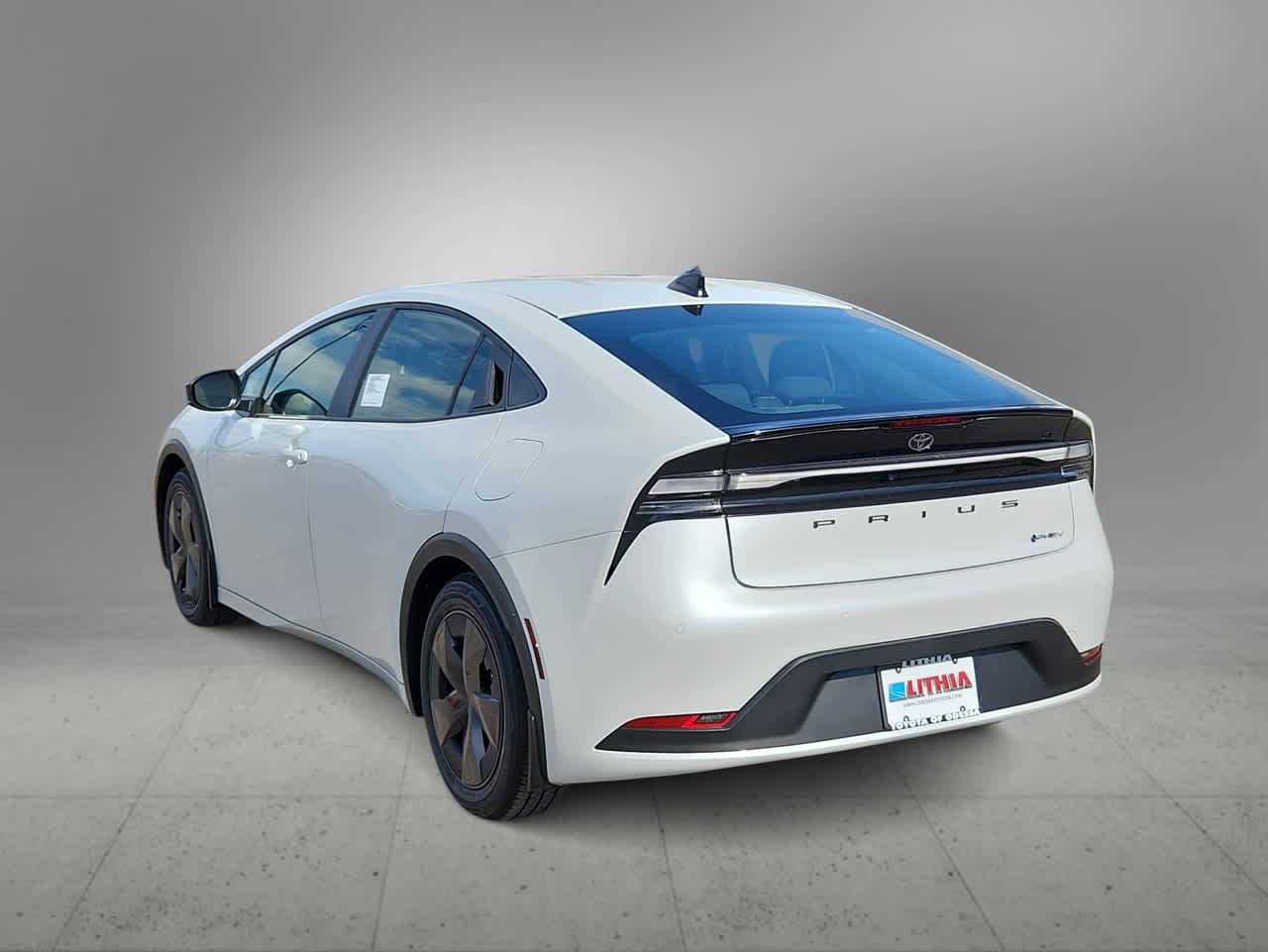 New 2026 Toyota Prius Plug-In Hybrid FWD image 6