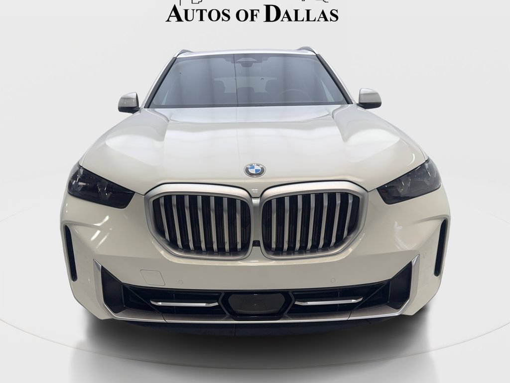 Used 2024 BMW X5 xDrive40i w/ Parking Assistance Package AWD/4WD image 3