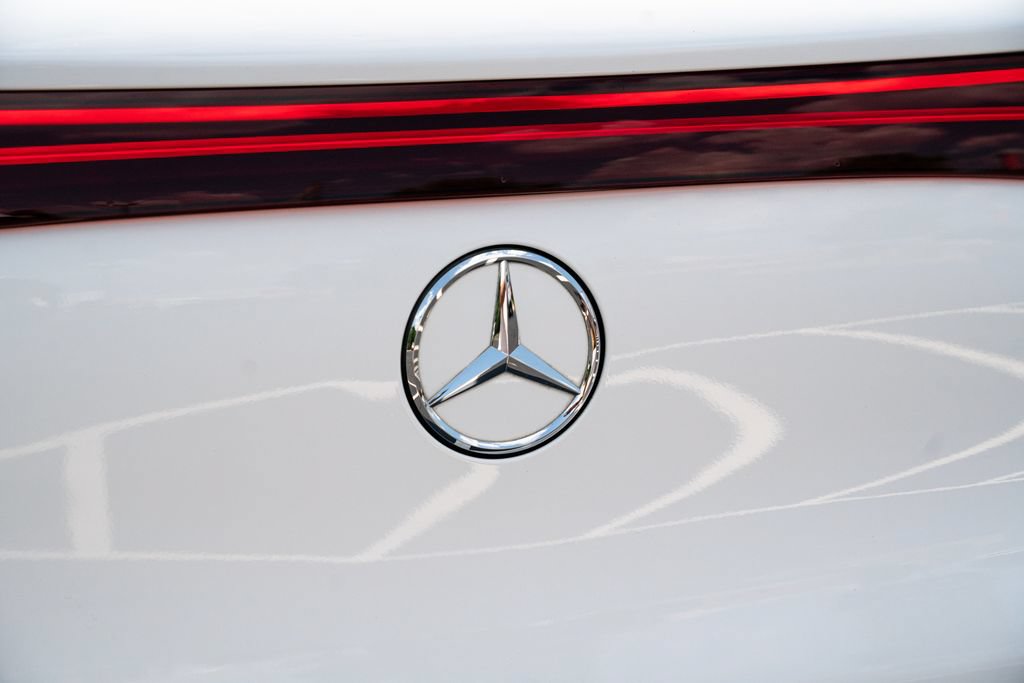 Used 2023 Mercedes-Benz EQS 450+ SUV image 17