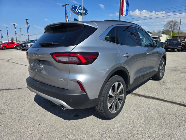 Used 2024 Ford Escape Platinum AWD/4WD image 3
