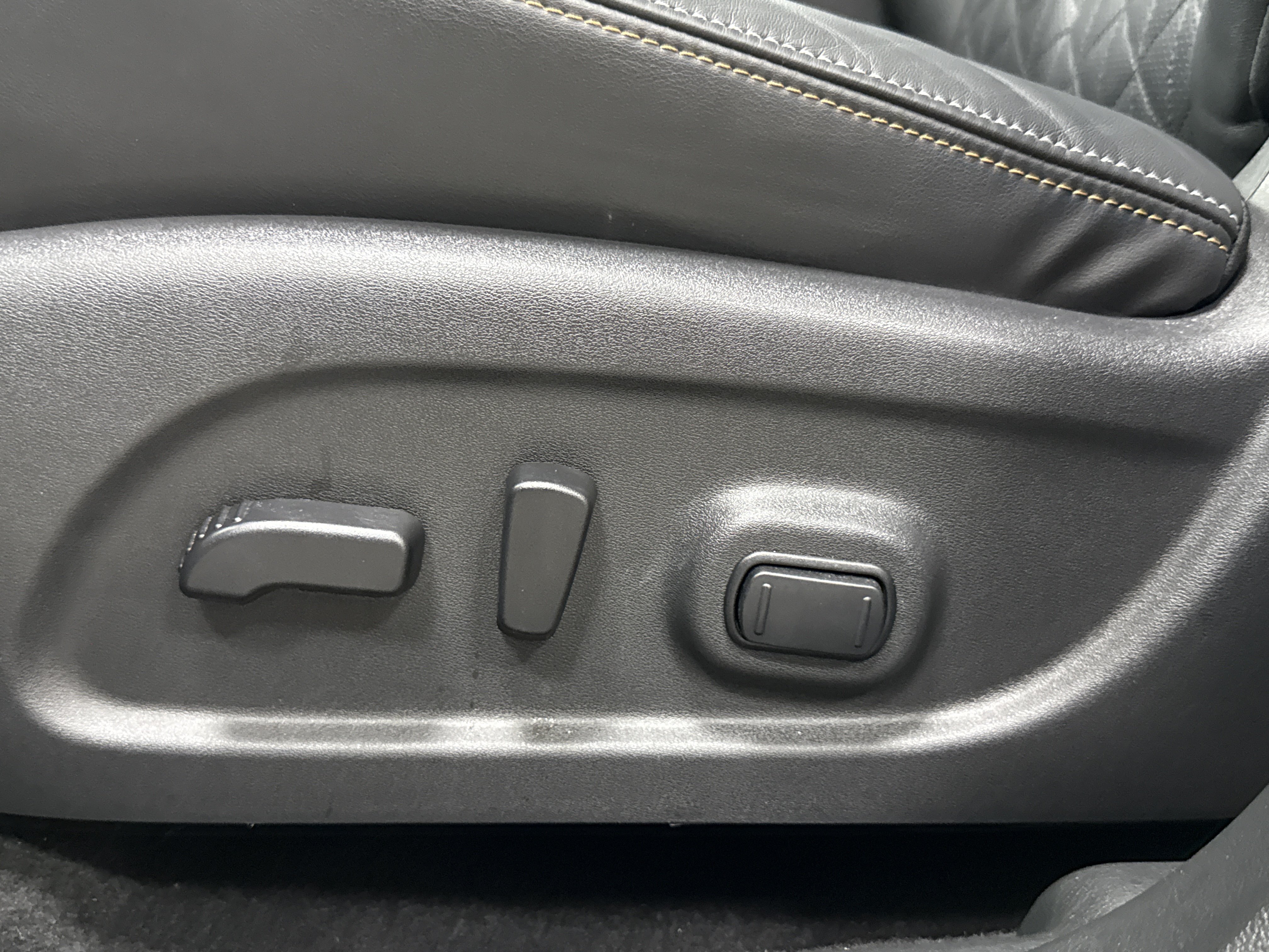 Used 2024 Nissan Murano Platinum w/ Cargo Package FWD image 27