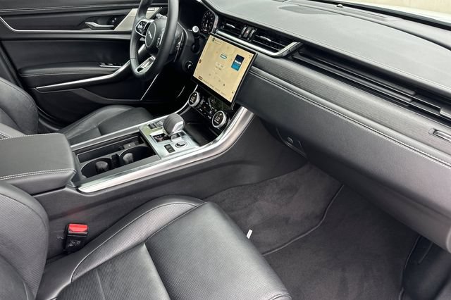 Certified 2024 Jaguar XF R-Dynamic SE AWD/4WD image 14