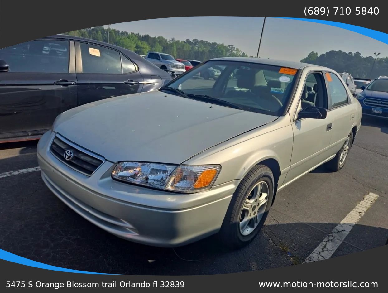 Used 2001 Toyota Camry LE FWD image 1