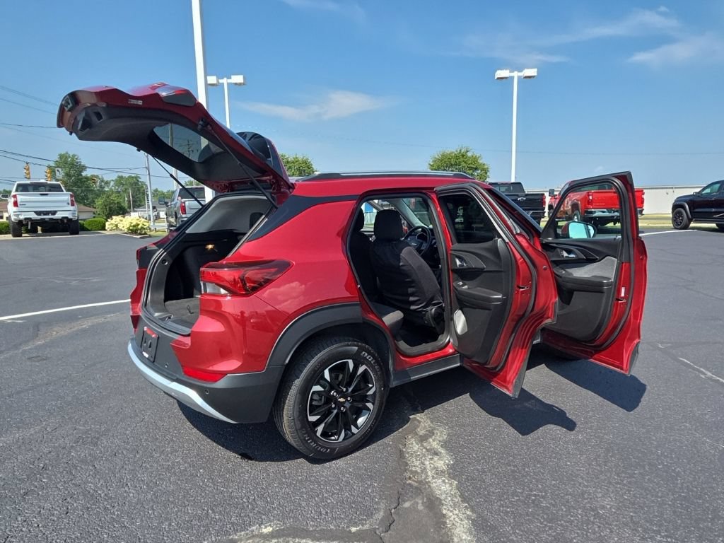 Used 2021 Chevrolet TrailBlazer LT w/ Convenience Package FWD image 15