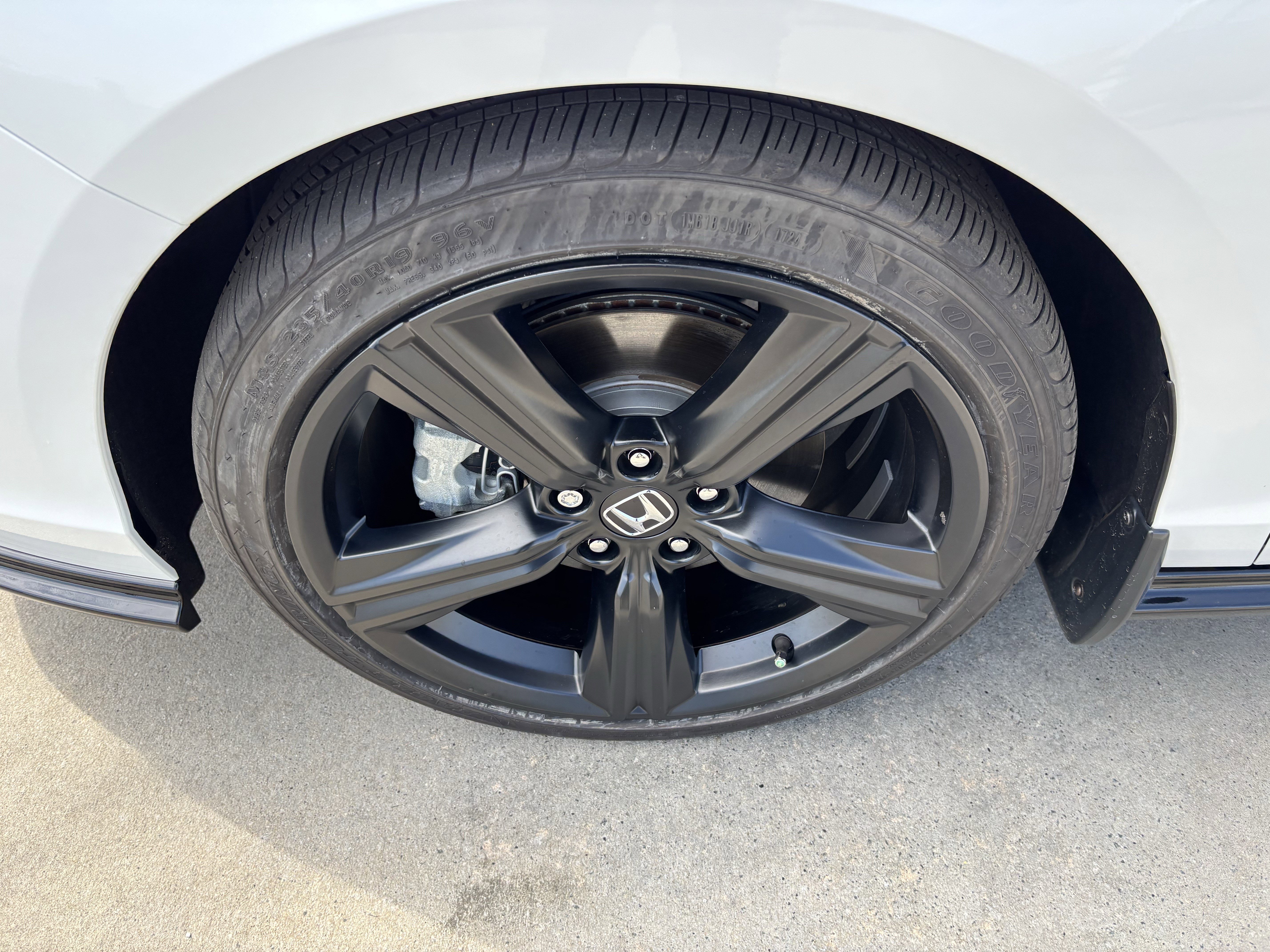 Used 2024 Honda Accord Sport image 12