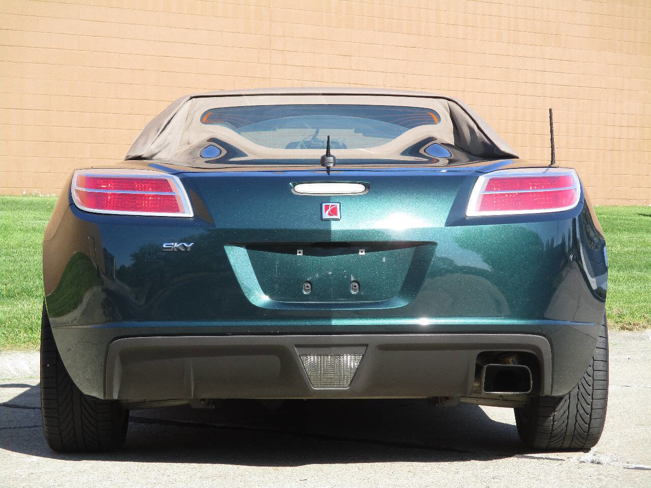 Used 2008 Saturn Sky w/ Premium Trim Package RWD image 27