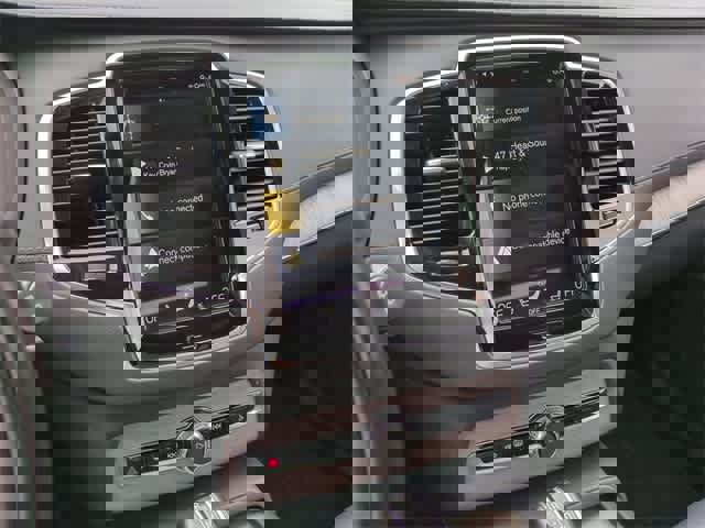 Used 2022 Volvo XC90 T6 Inscription w/ Advanced Package image 29