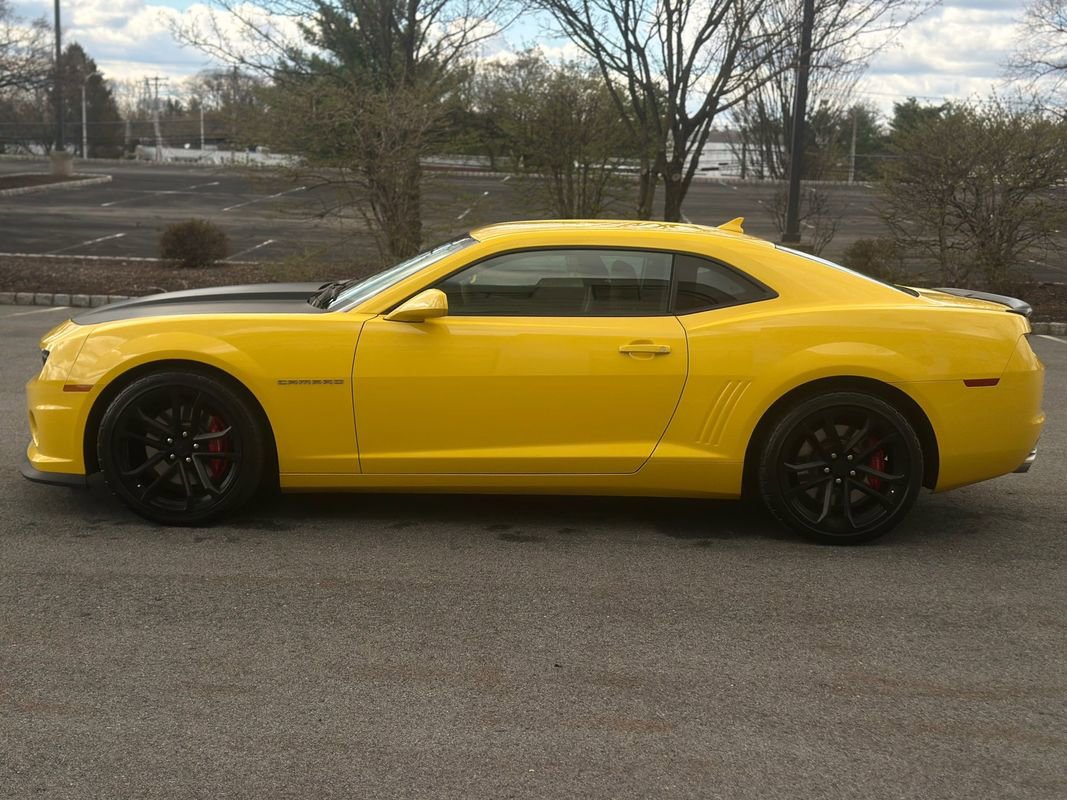 Used 2013 Chevrolet Camaro SS w/ SS Performance Package image 4